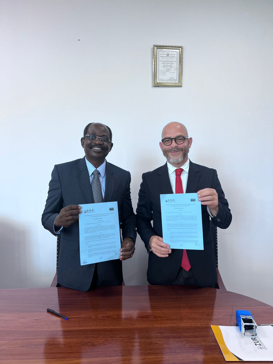 100MW Solar Power Plant Agreement Signing